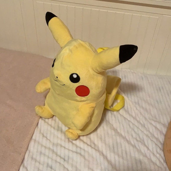 🖤2000s Pikachu backpack💛 - Picture 3 of 10